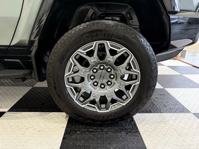 Used 2024 GMC Hummer EV 3X image 12