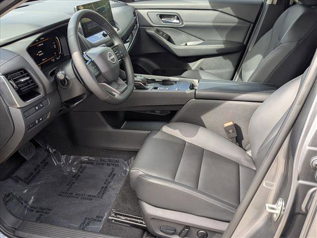 Certified 2025 Nissan Rogue SL w/ SL Premium Package FWD image 17