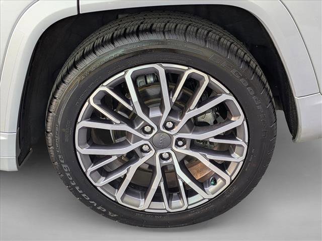 Used 2021 Jeep Grand Cherokee L Summit image 26