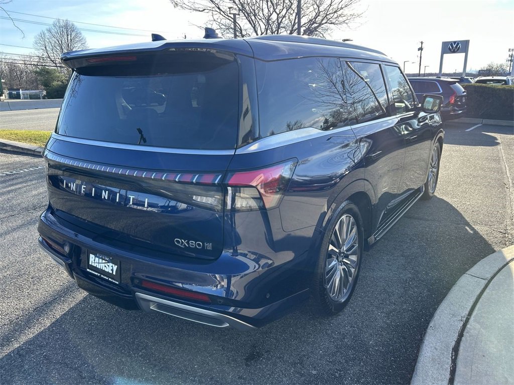 Certified 2025 INFINITI QX80 Sensory image 8
