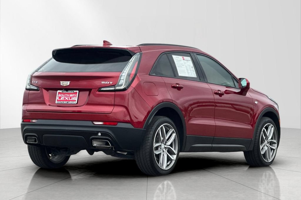 Used 2019 Cadillac XT4 Sport w/ Driver Awareness Package FWD image 6