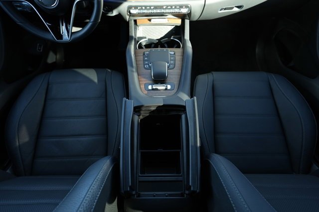 Certified 2025 Mercedes-Benz GLE 580 4MATIC image 31