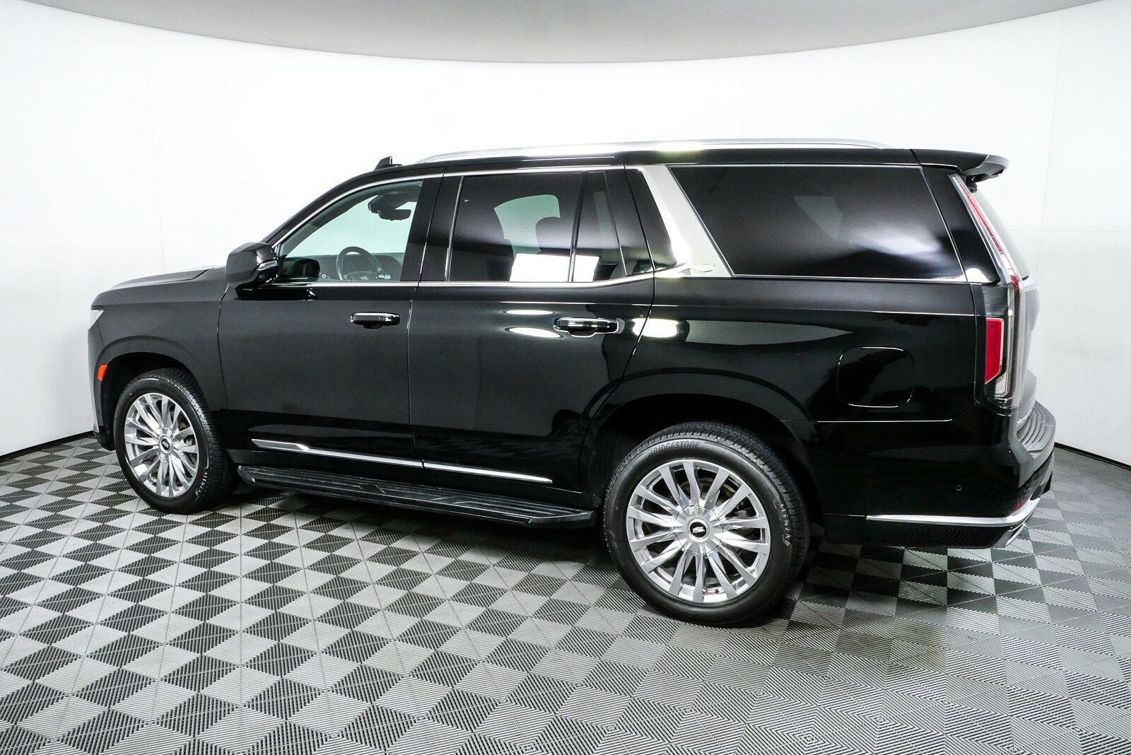 Used 2021 Cadillac Escalade Premium Luxury AWD/4WD image 31