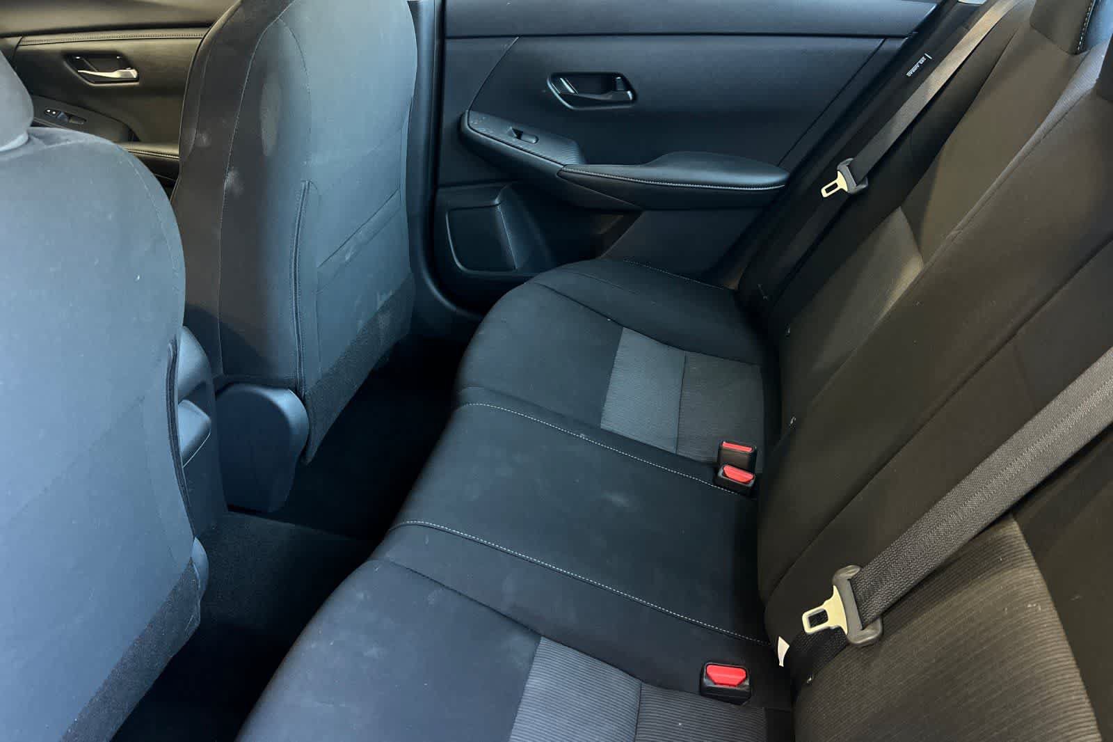 Used 2025 Nissan Sentra SV FWD image 5