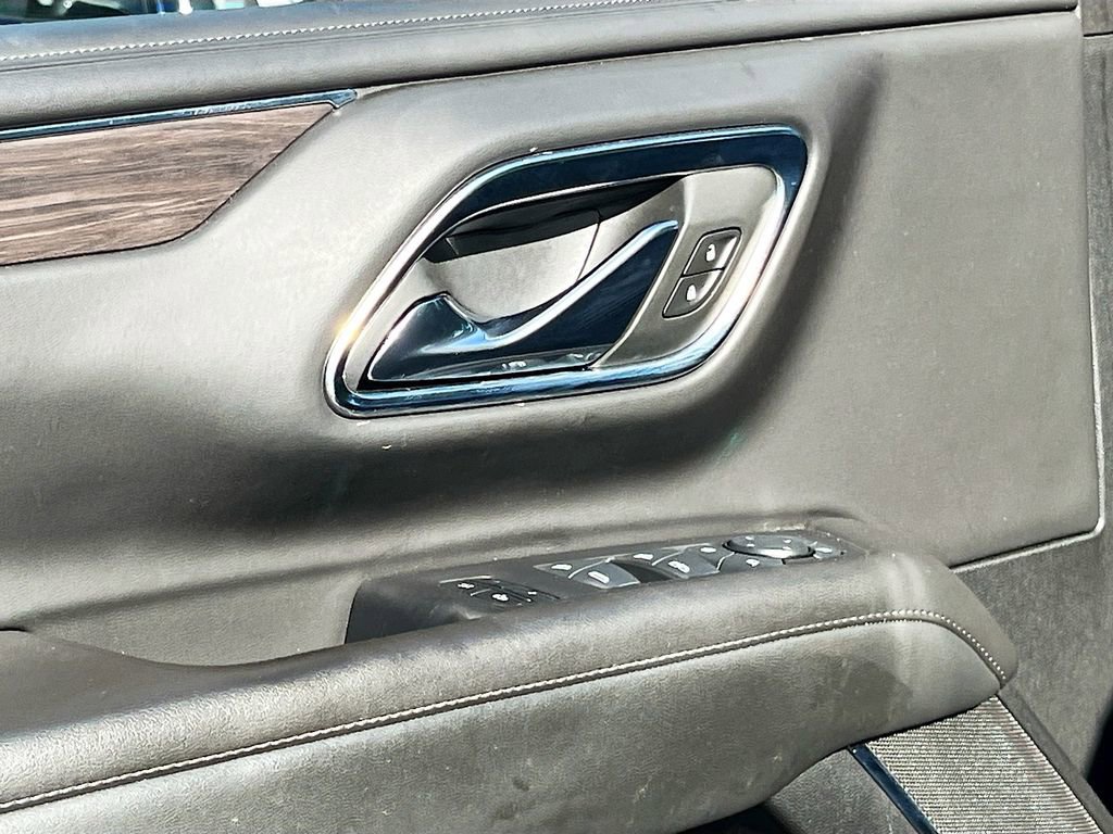 Used 2024 Chevrolet Tahoe LT w/ LT Signature Package image 18