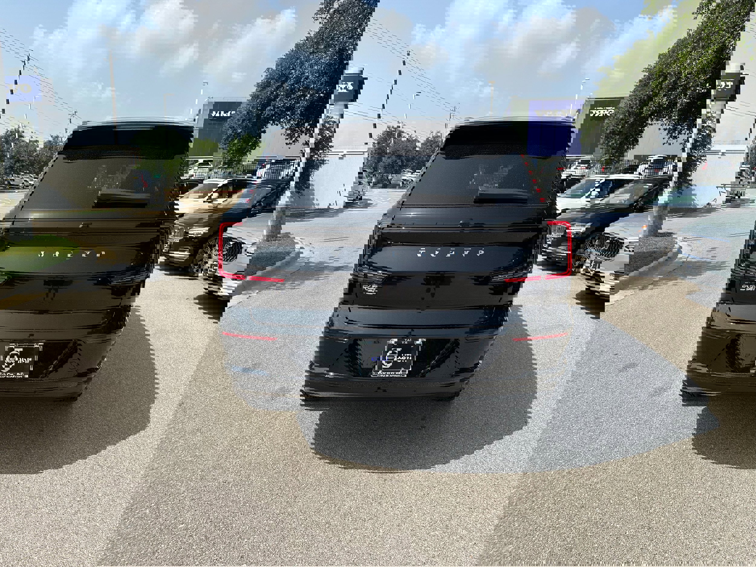 New 2025 Volvo EX90 Plus image 5