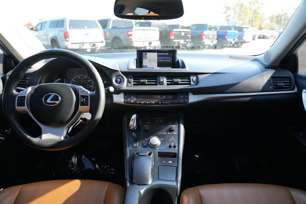 Used 2013 Lexus CT 200h w/ Premium Pkg w/Navigation FWD image 22