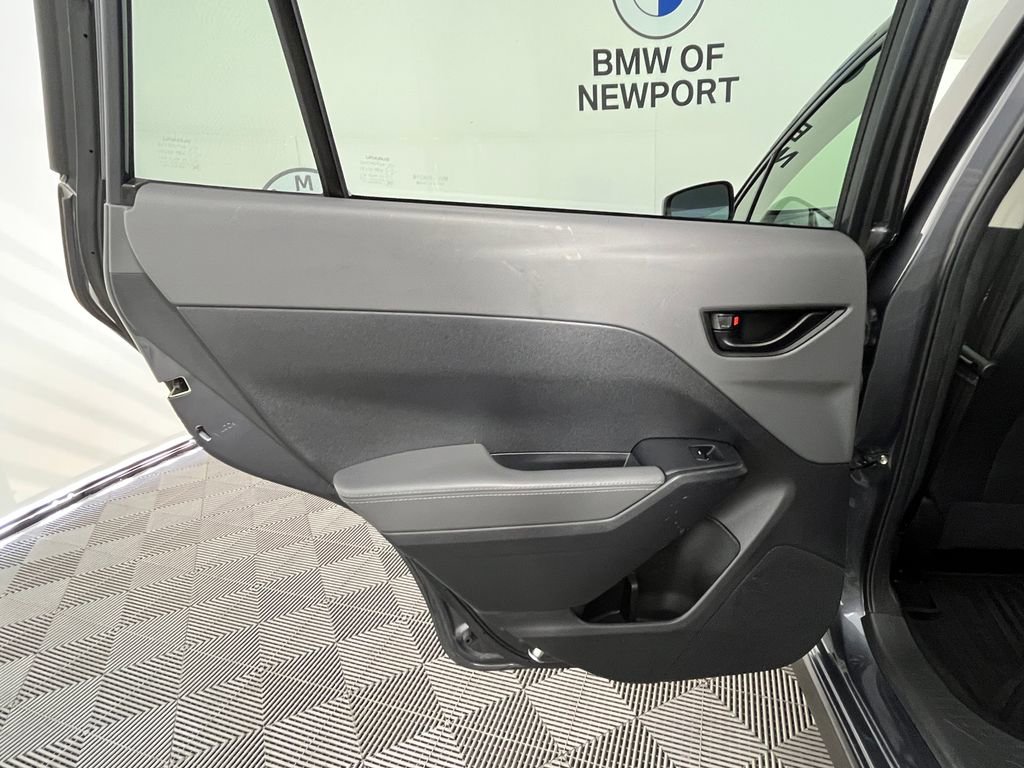 Used 2024 Subaru Crosstrek 2.0i Premium image 27