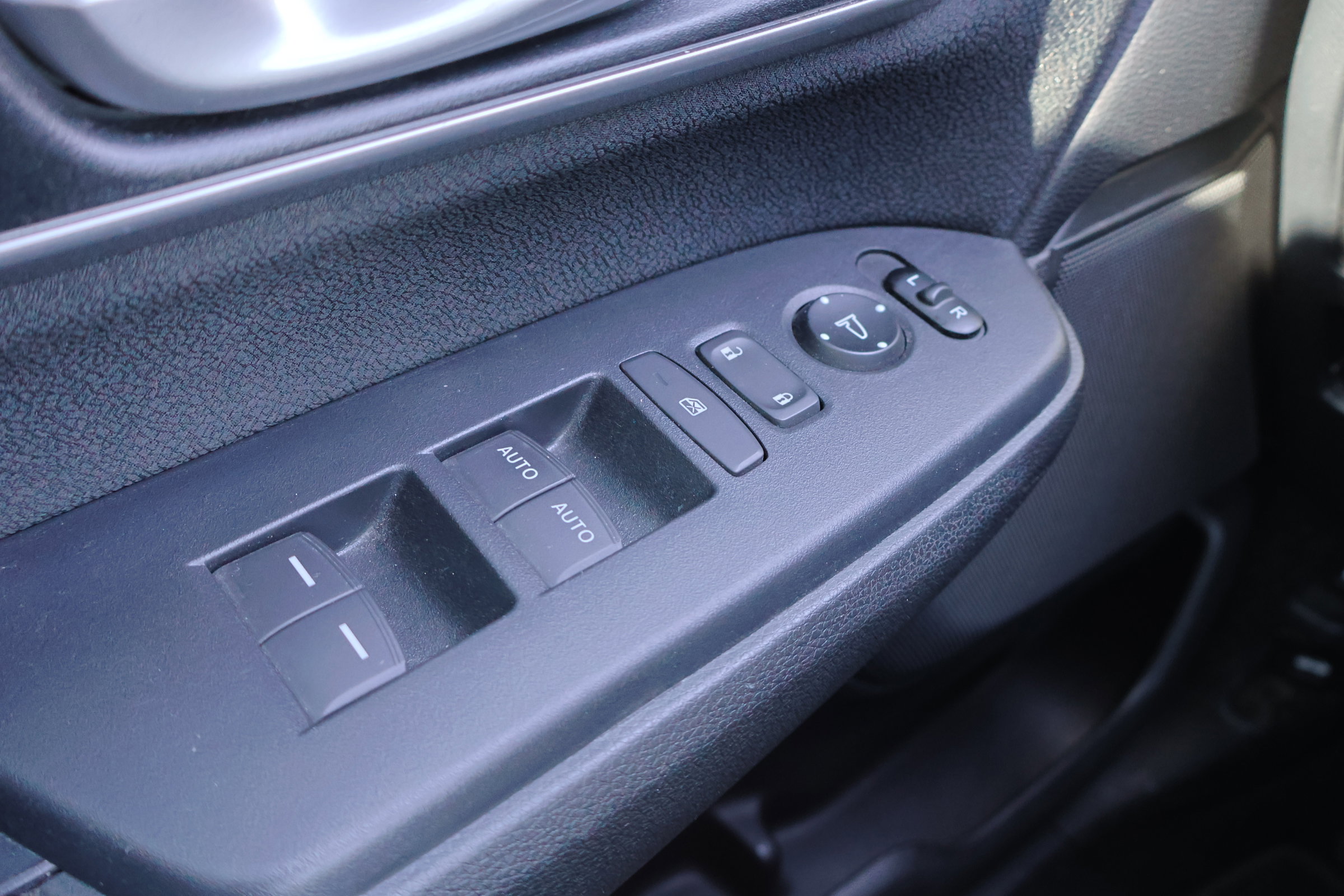 Used 2020 Honda CR-V EX image 18