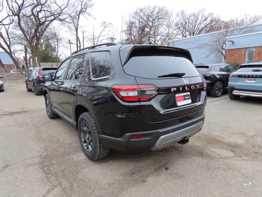 New 2026 Honda Pilot TrailSport image 4