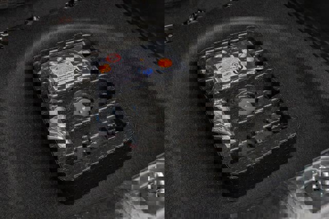 Used 2025 Jeep Compass Limited image 25