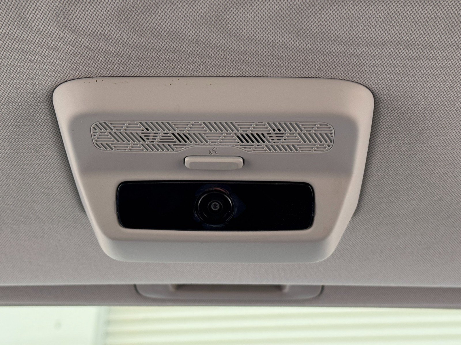 Used 2025 Kia Carnival SX FWD image 43