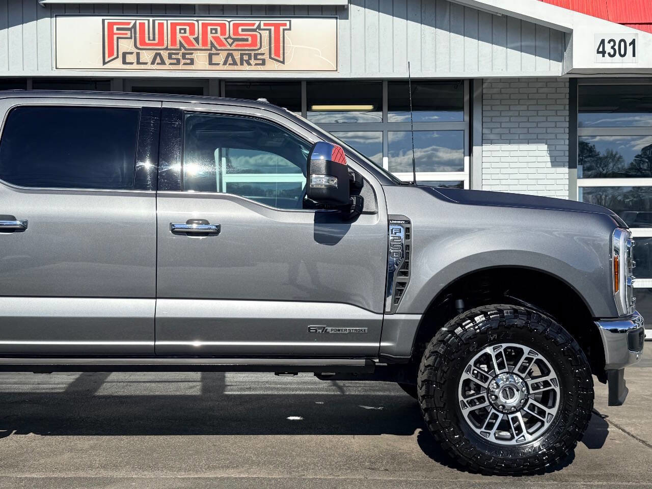 Used 2025 Ford F250 Lariat w/ Lariat Ultimate Package image 13