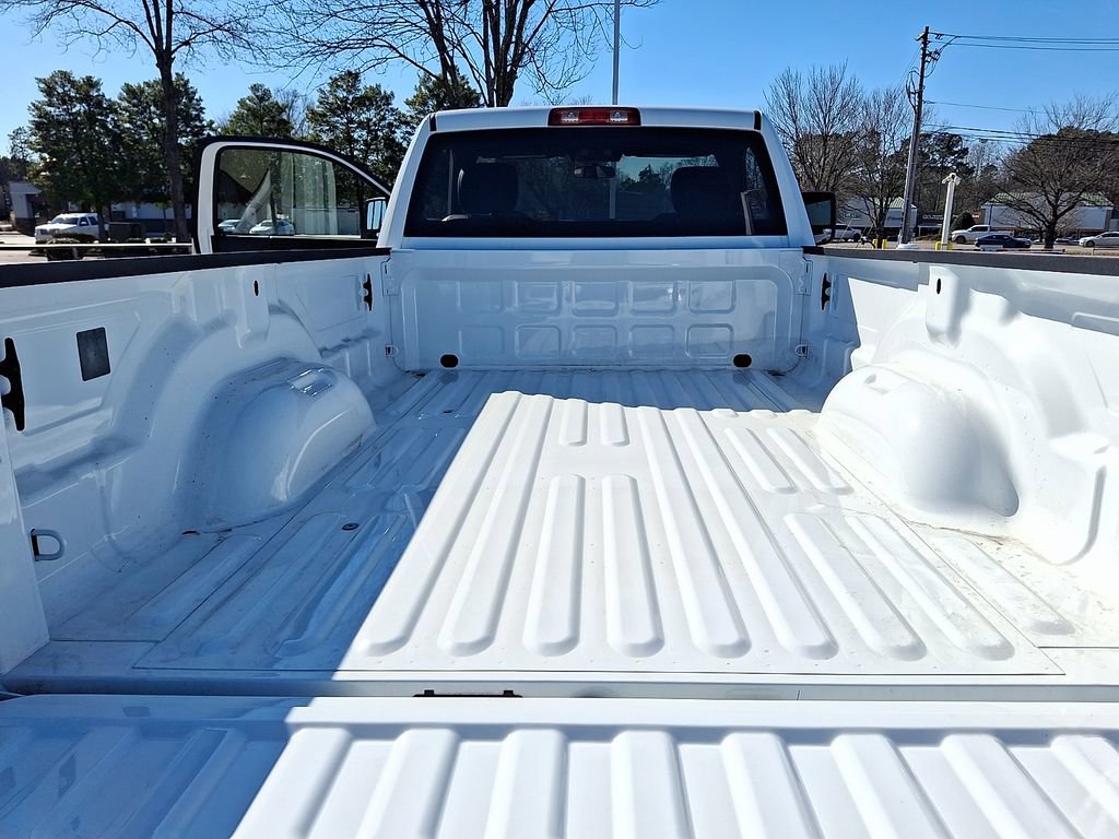 Used 2024 RAM 2500 Tradesman w/ Chrome Appearance Group image 28