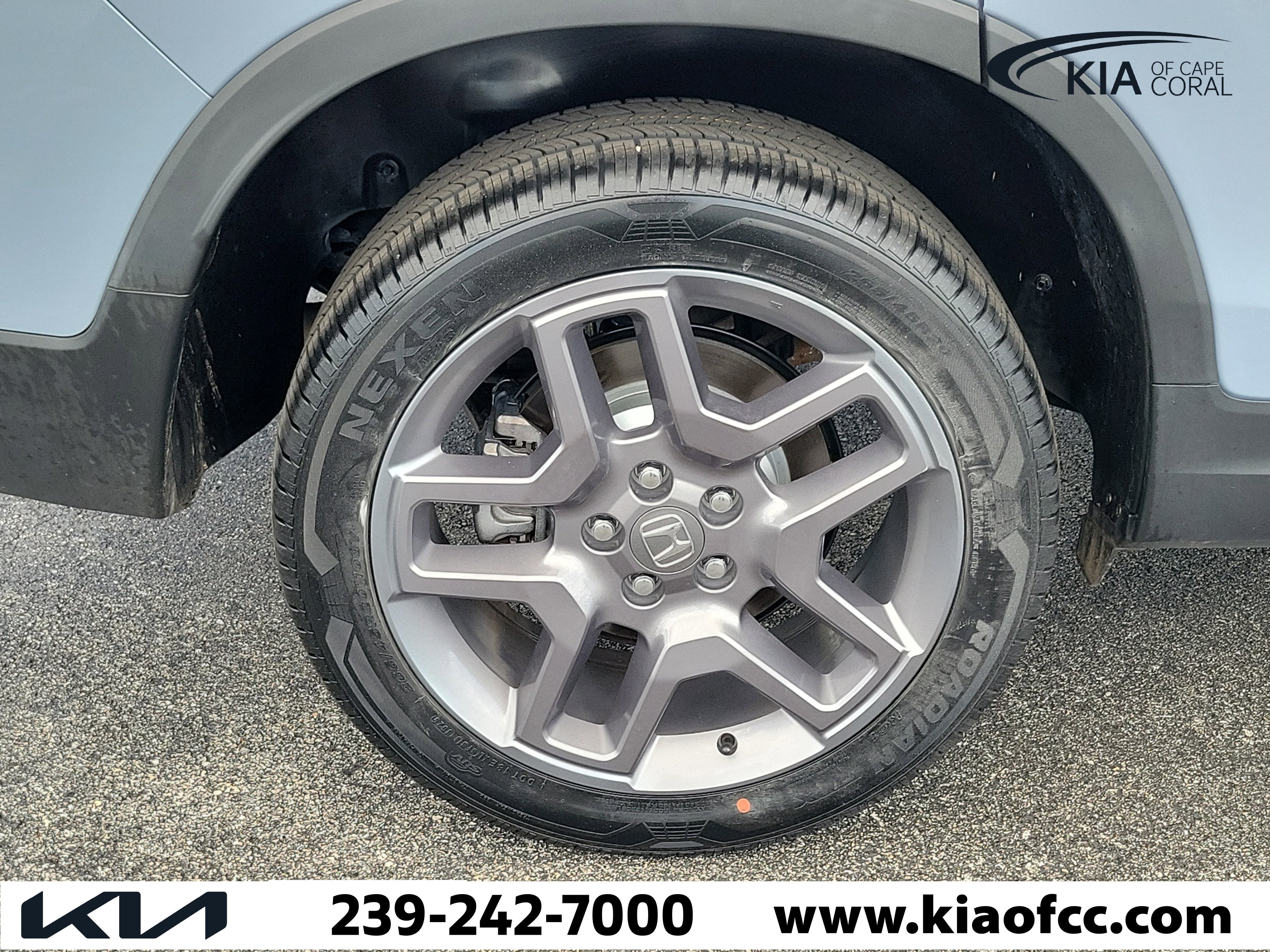 Used 2023 Honda Passport EX-L image 9