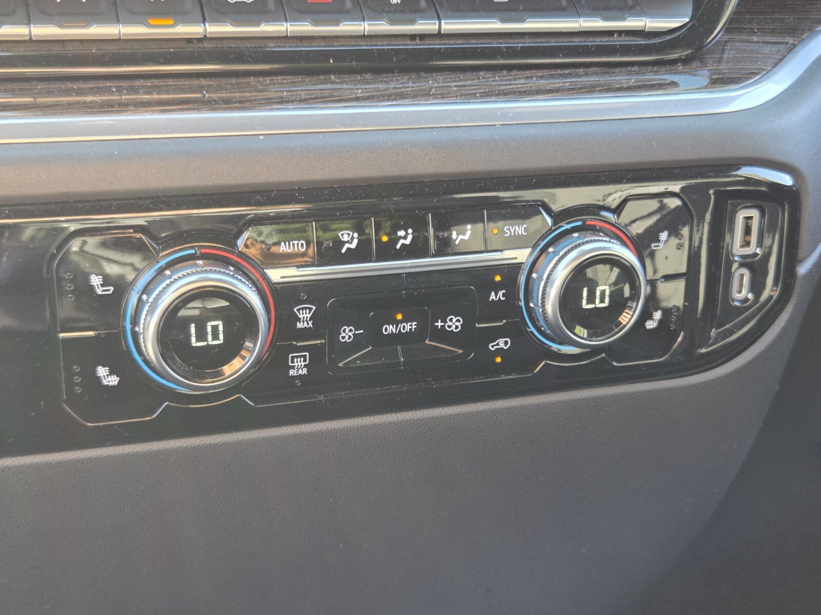 Used 2022 GMC Sierra 1500 Elevation RWD image 27