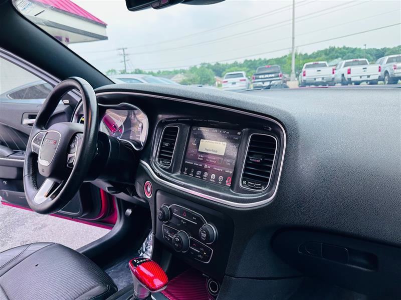 Used 2015 Dodge Charger SXT w/ AWD Plus Group image 19