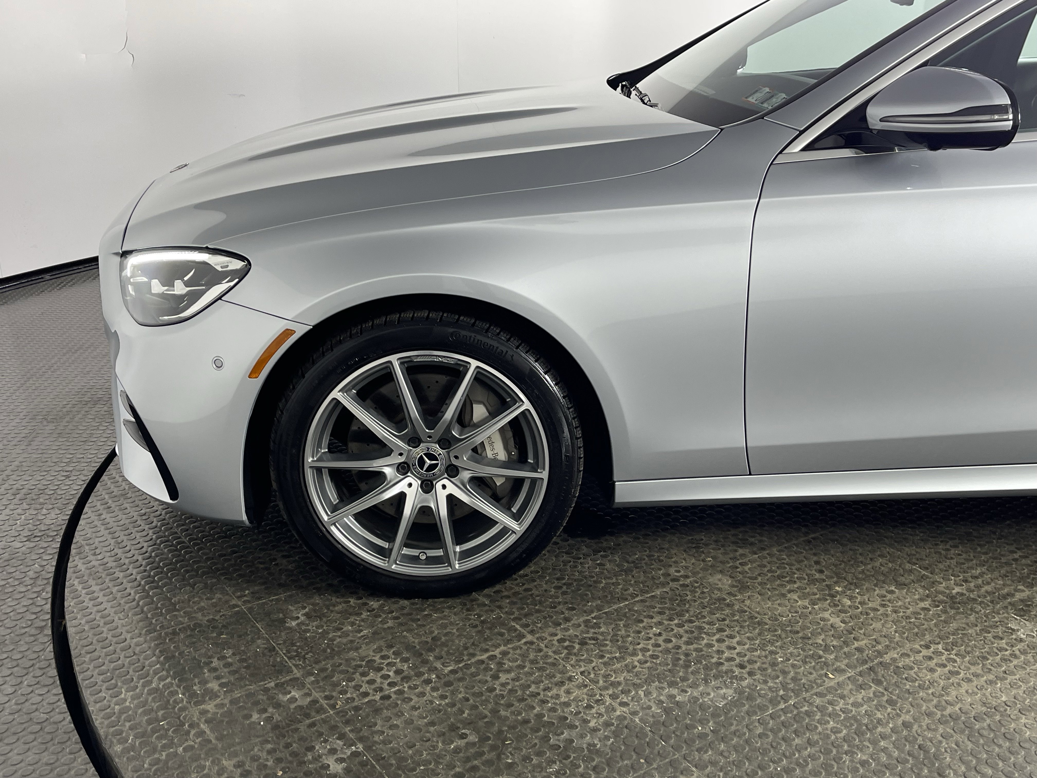 Used 2023 Mercedes-Benz E 450 4MATIC Sedan image 4