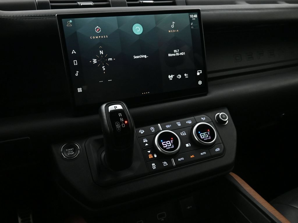 Used 2023 Land Rover Defender 130 X AWD/4WD image 8