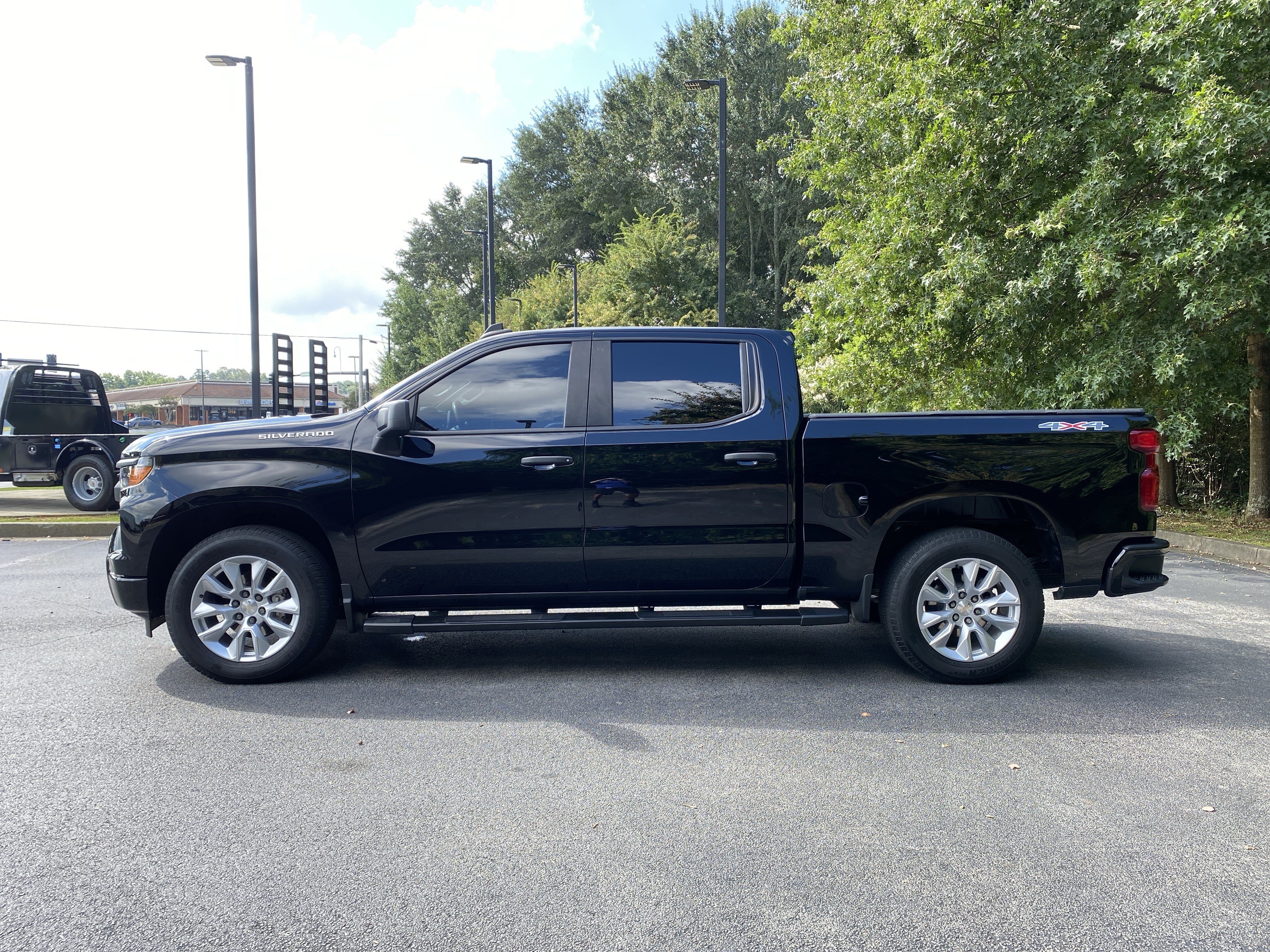 Used 2022 Chevrolet Silverado 1500 Custom AWD/4WD image 6