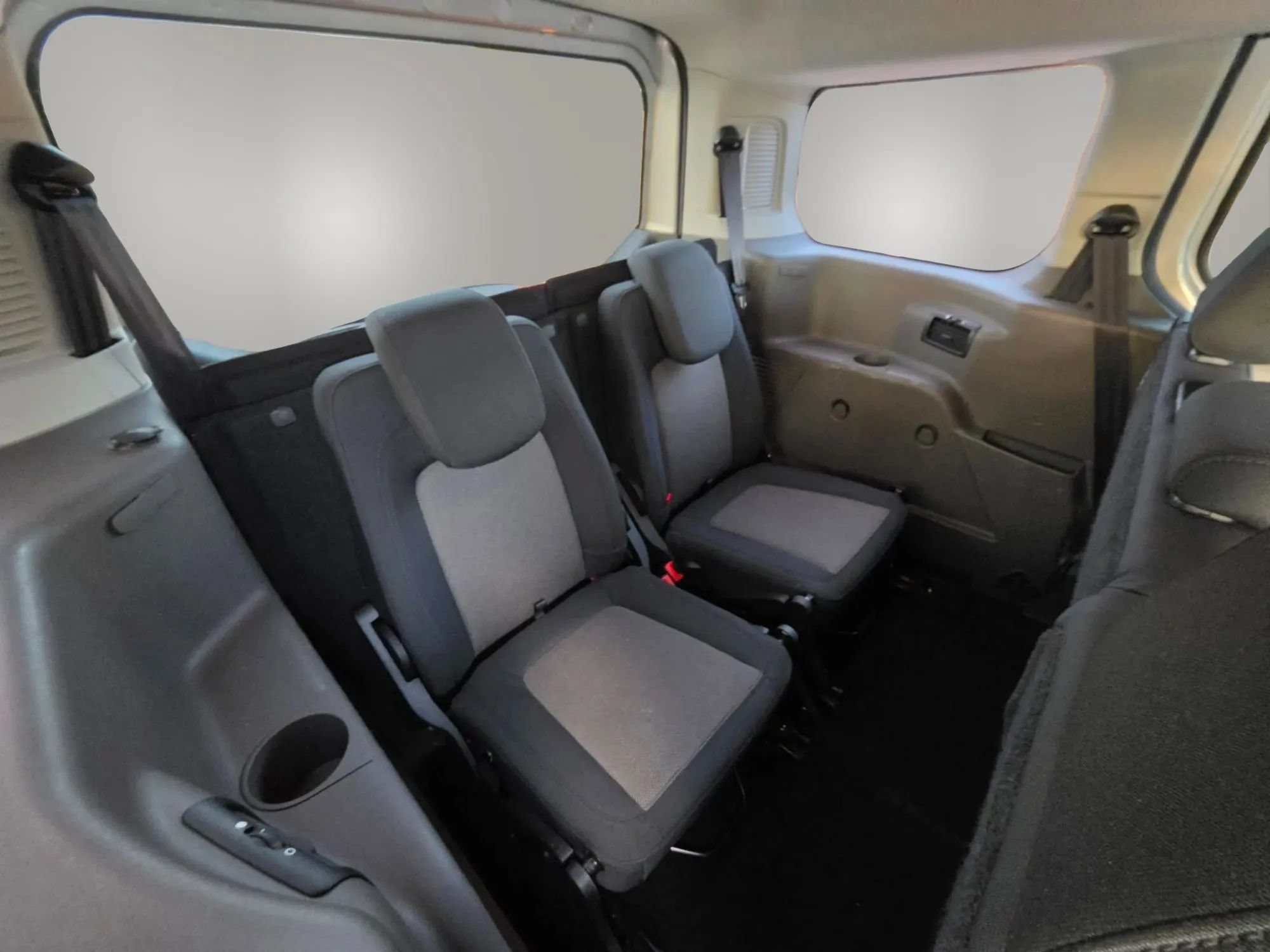 Used 2020 Ford Transit Connect XL FWD image 16