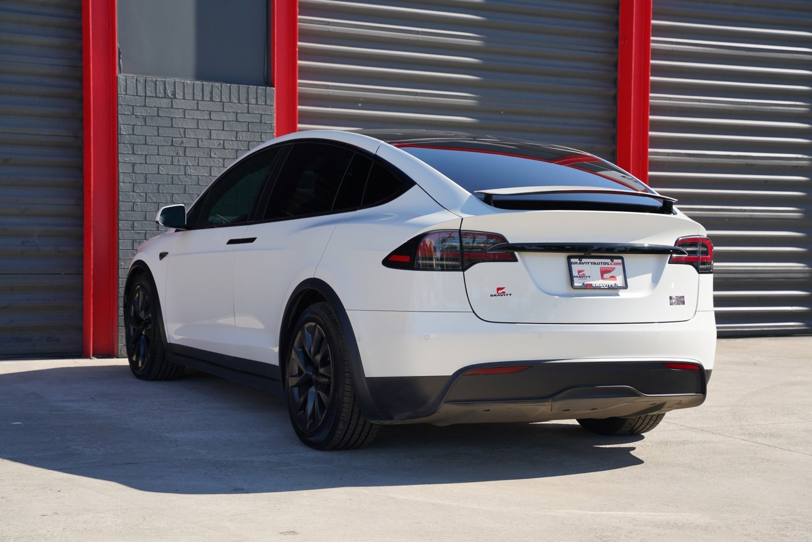 Used 2022 Tesla Model X Plaid image 6