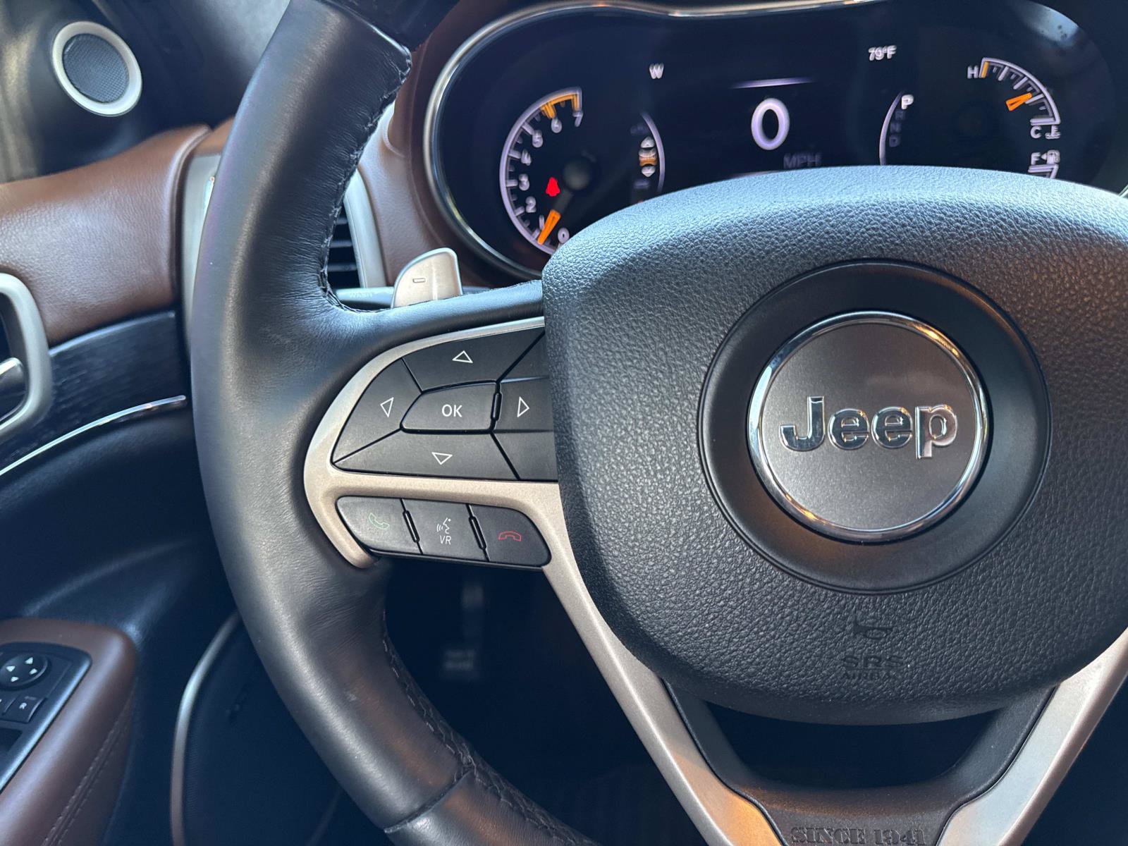 Used 2017 Jeep Grand Cherokee Summit AWD/4WD image 15