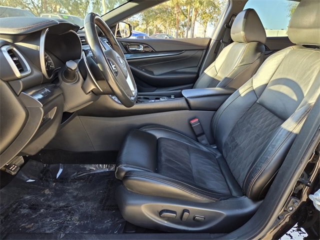 Used 2022 Nissan Maxima SR w/ Sport Mat Group image 13