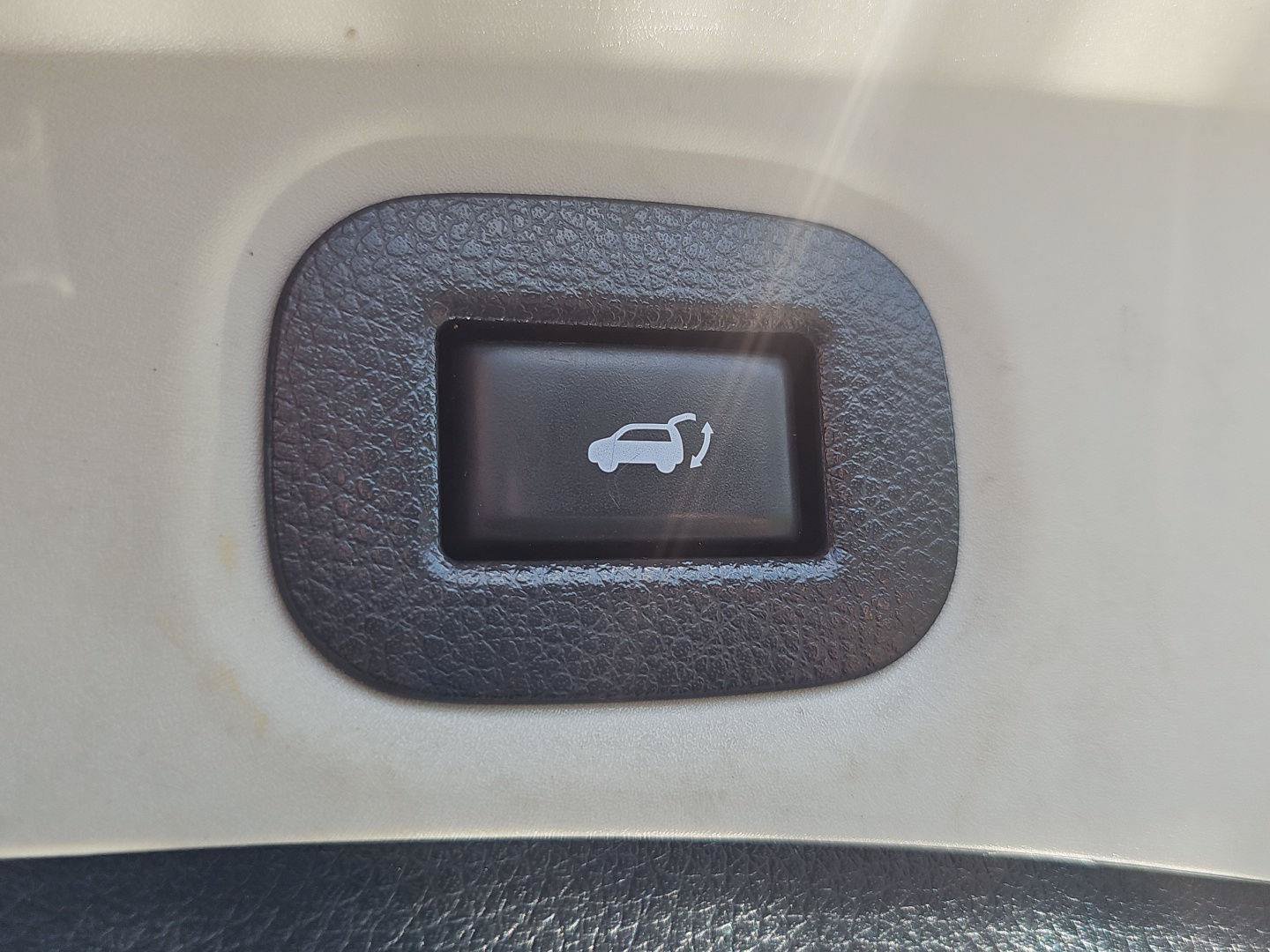 Used 2017 Nissan Rogue SL w/ SL Premium Package AWD/4WD image 31
