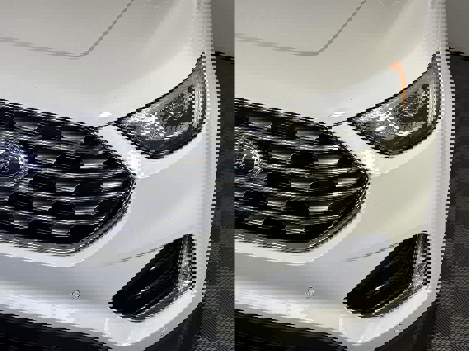 Used 2021 Ford Edge Titanium image 9