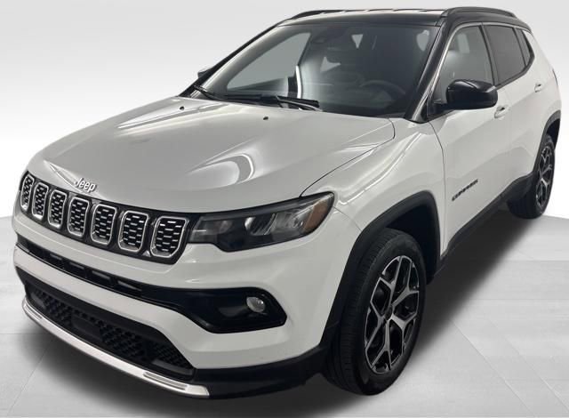 Used 2025 Jeep Compass Limited AWD/4WD image 4