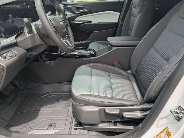 New 2026 Chevrolet Trax LT w/ Driver Confidence Package FWD image 10