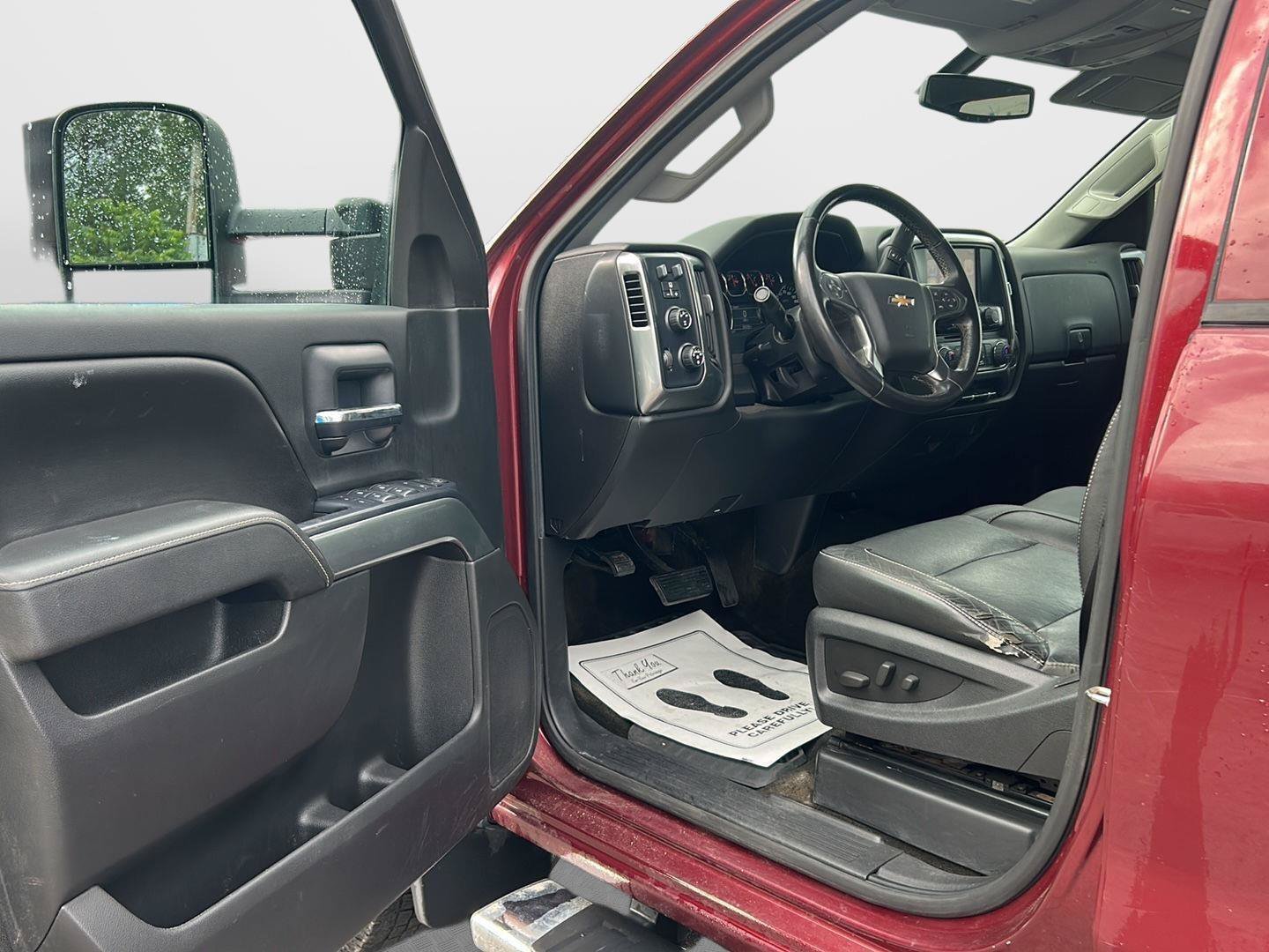 Used 2015 Chevrolet Silverado 2500 LT w/ LT Convenience Package AWD/4WD image 10