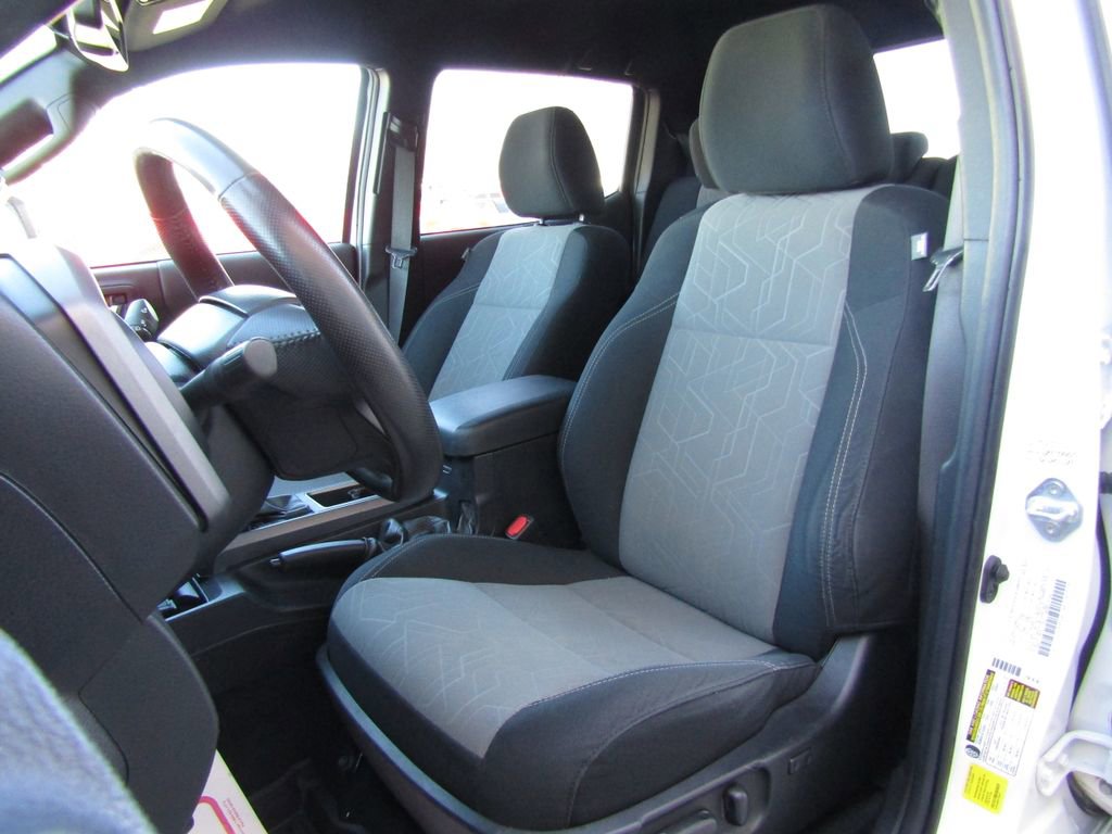 Used 2023 Toyota Tacoma 4x4 Double Cab image 19