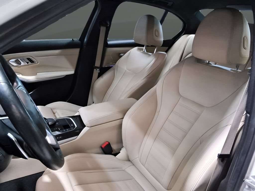 Used 2021 BMW 330e xDrive w/ Premium Package AWD/4WD image 15
