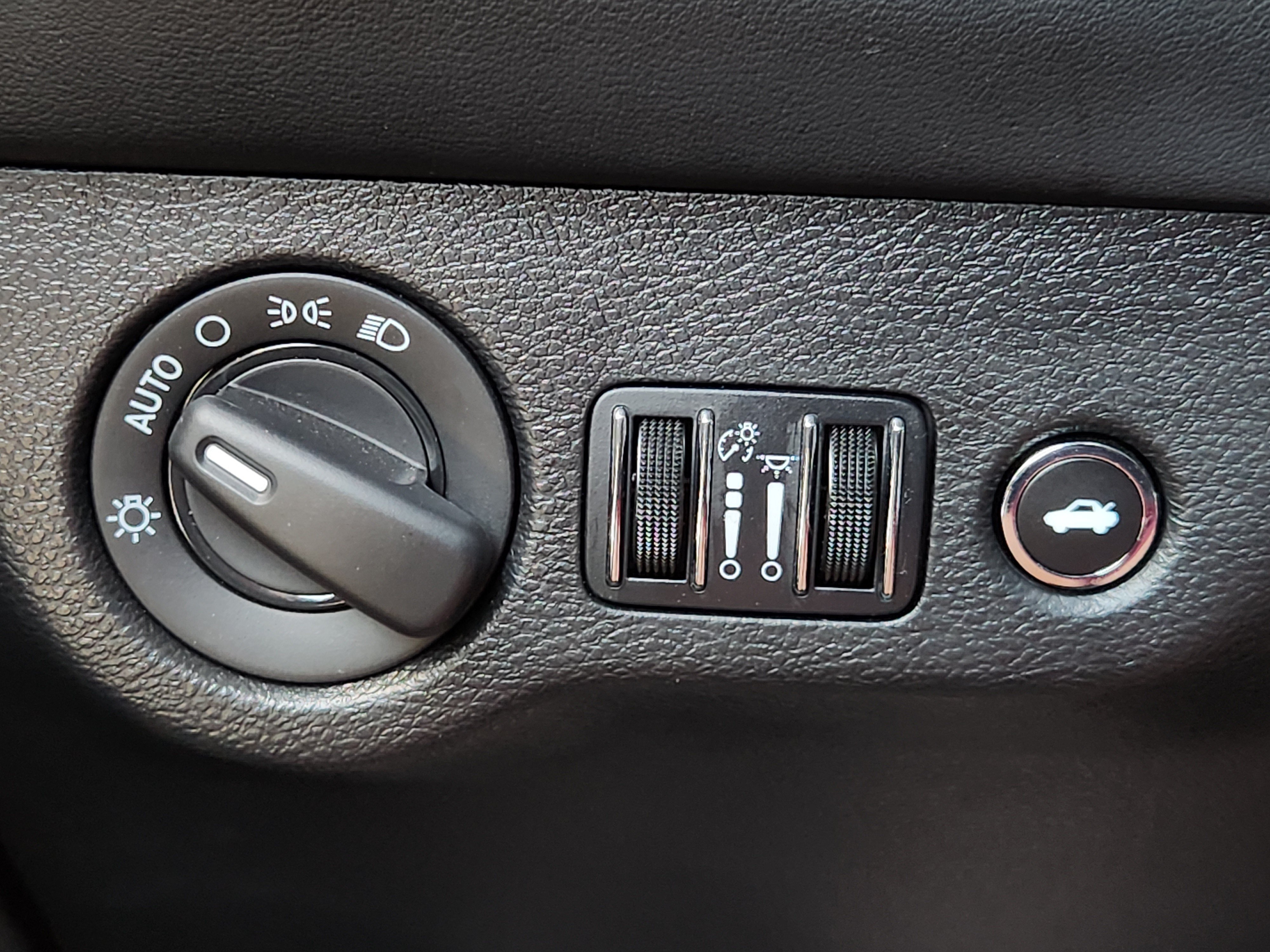 Used 2023 Dodge Challenger R/T Scat Pack RWD image 25
