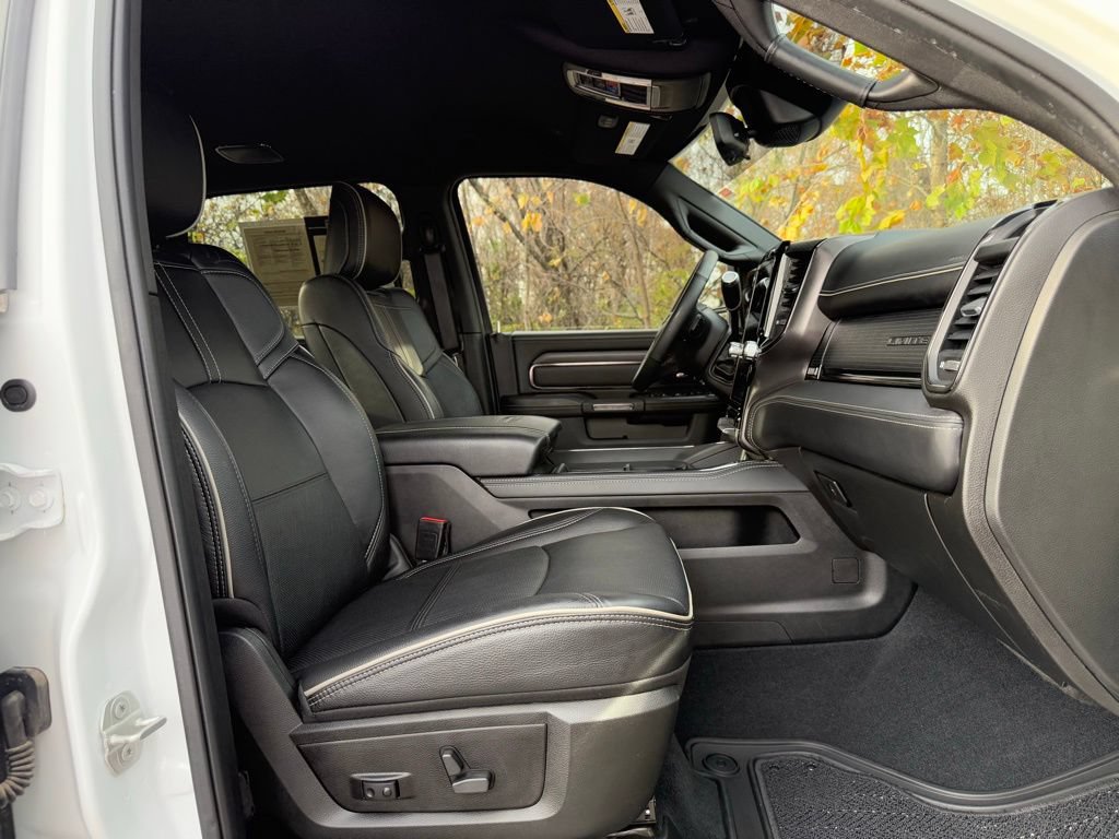 Used 2024 RAM 2500 Limited AWD/4WD image 28