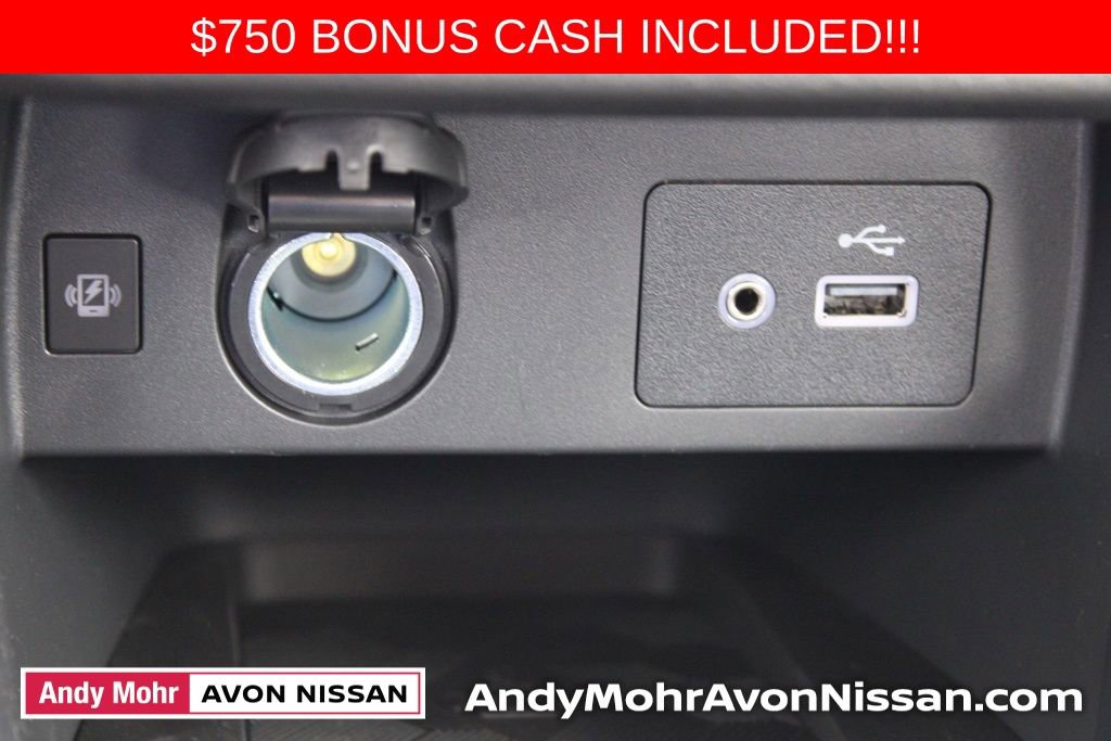 New 2025 Nissan Versa SV w/ Trunk Package image 23