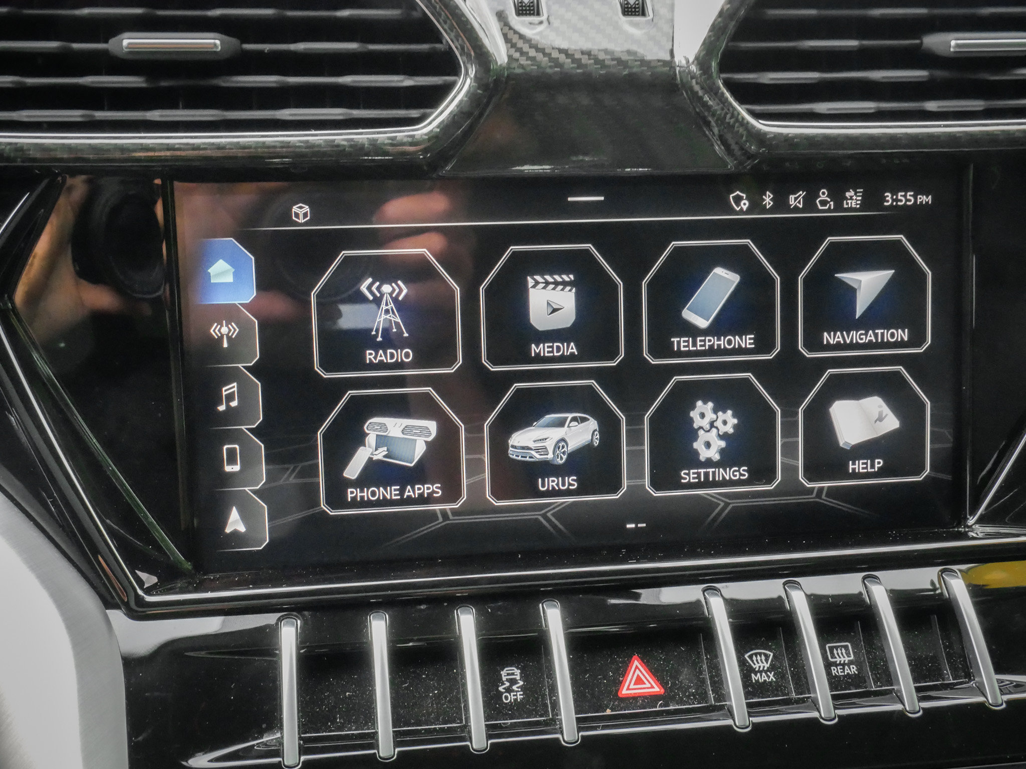 Used 2021 Lamborghini Urus AWD/4WD image 24