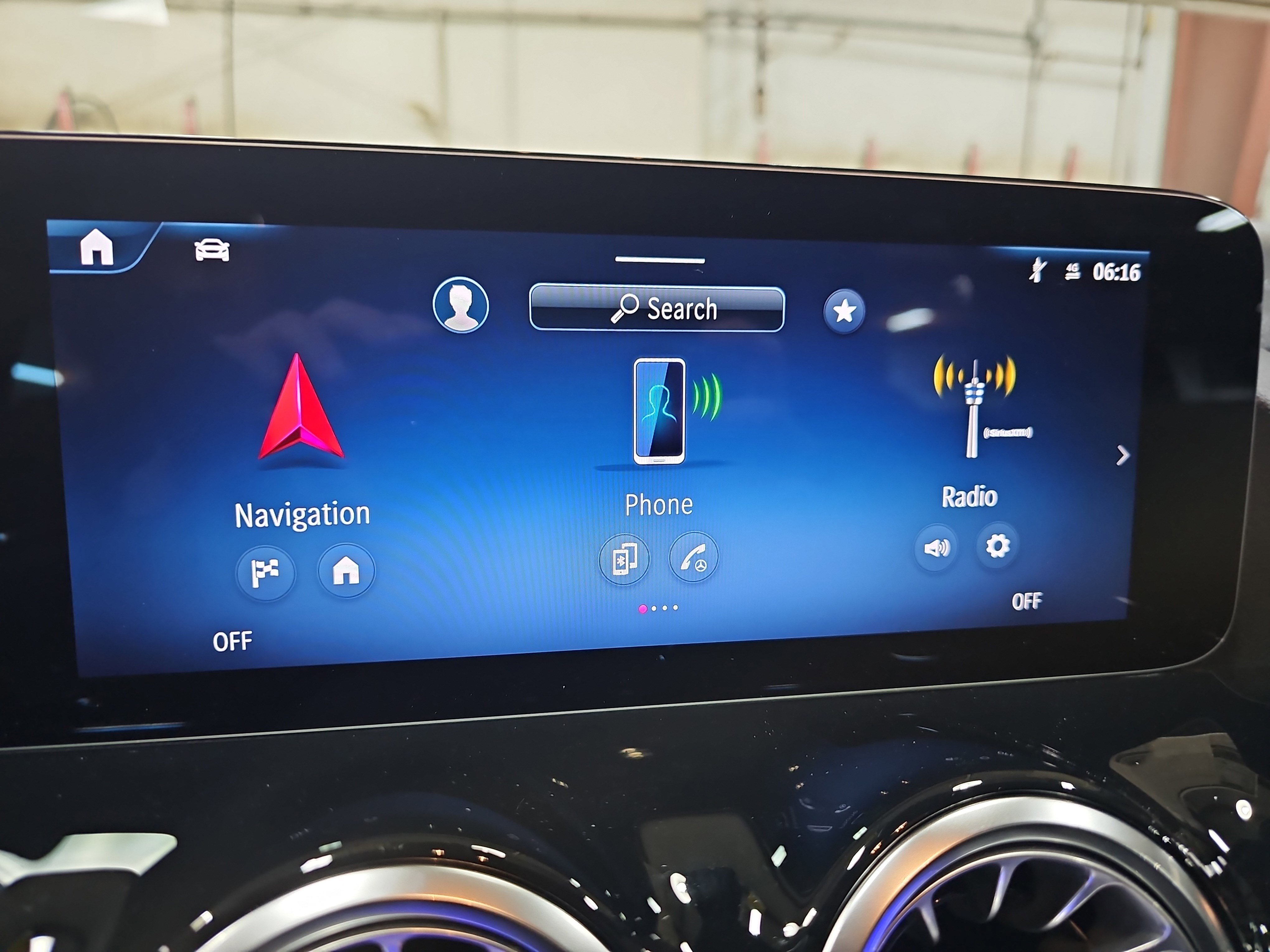 New 2026 Mercedes-Benz GLA 35 AMG 4MATIC image 23