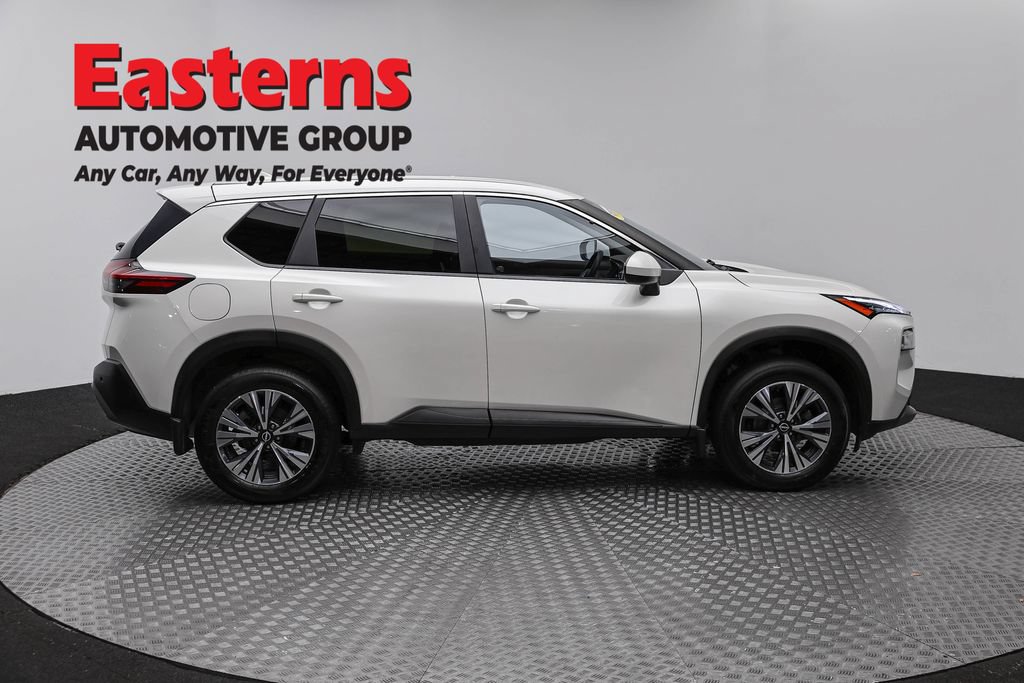 Used 2023 Nissan Rogue SV AWD/4WD image 6
