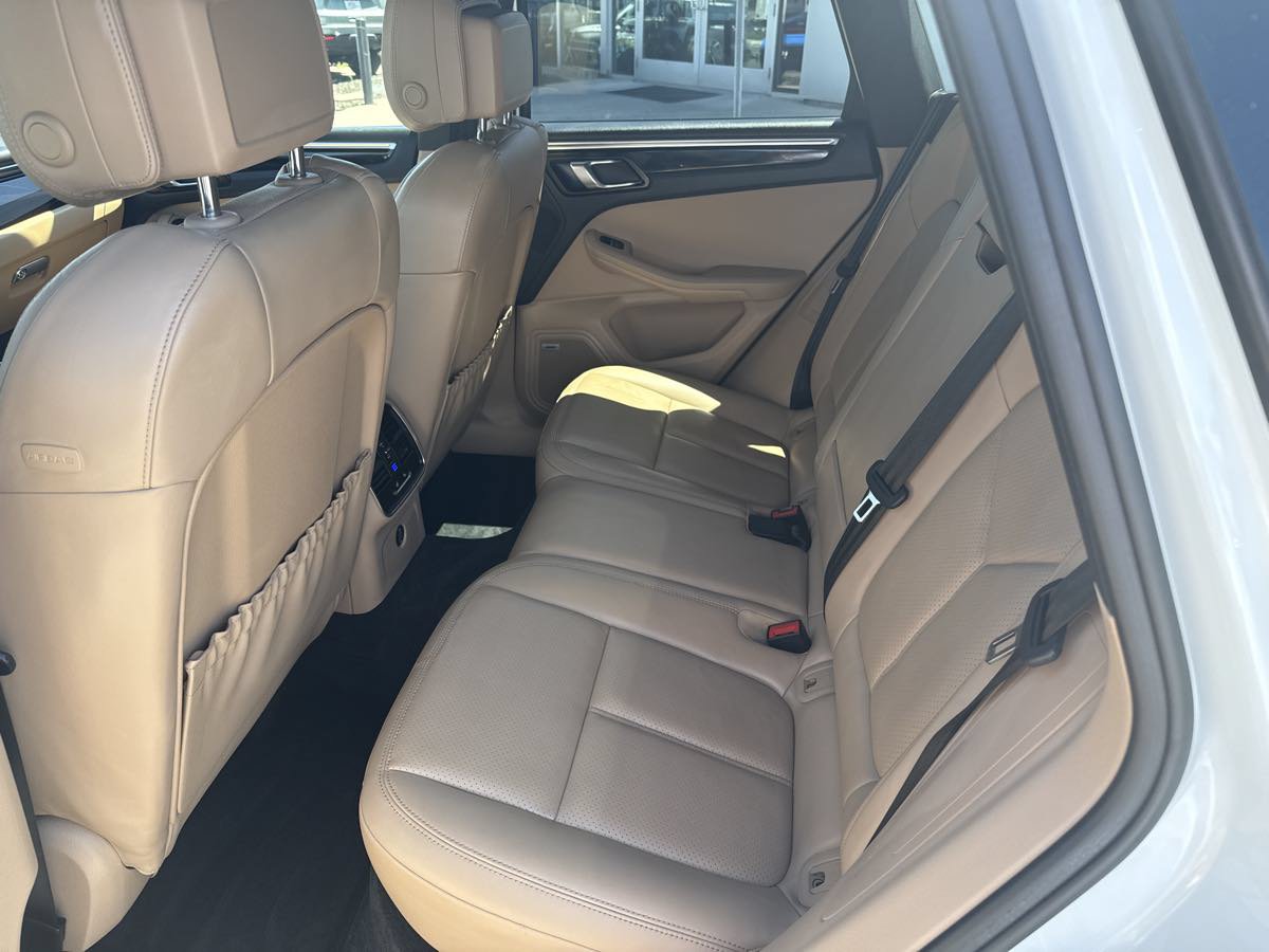 Used 2019 Porsche Macan AWD/4WD image 14
