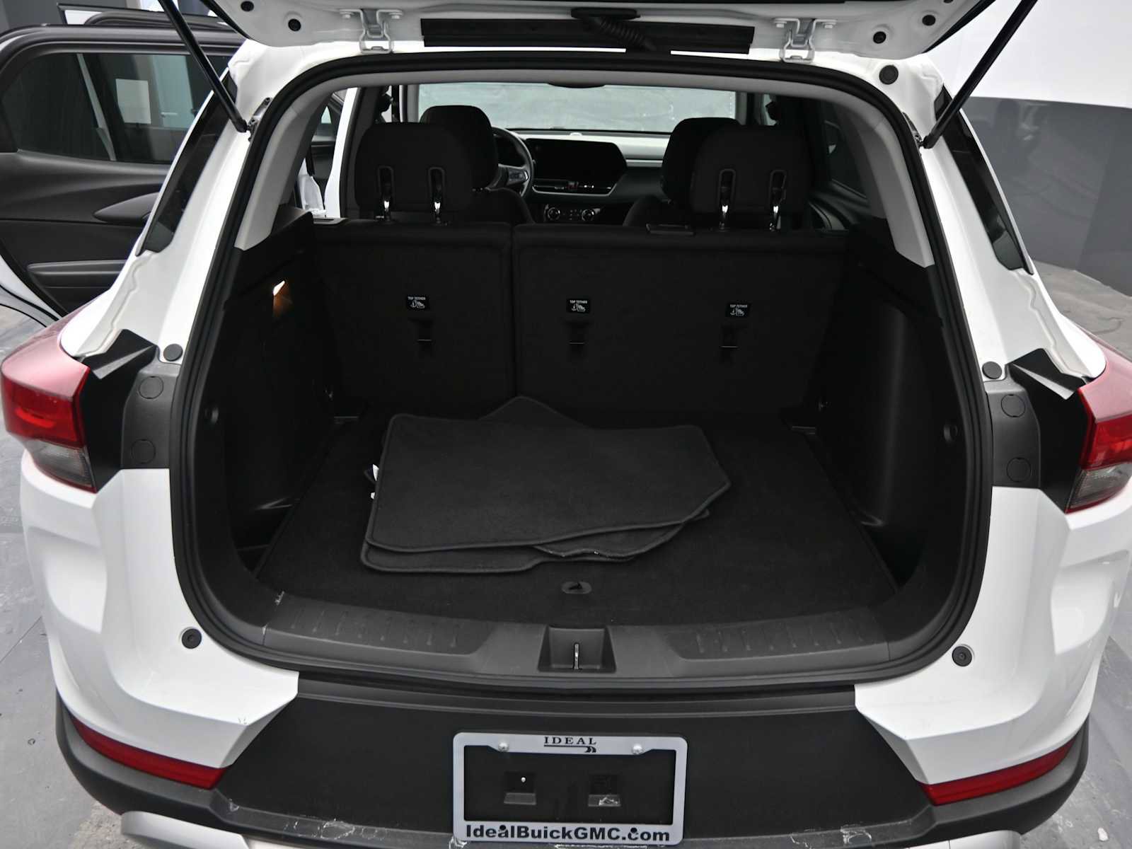 Used 2025 Chevrolet TrailBlazer LT image 13