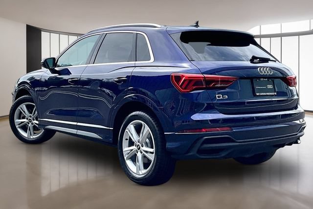 Used 2023 Audi Q3 2.0T Premium w/ Convenience Package AWD/4WD image 4