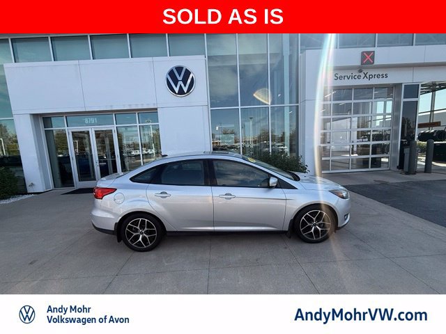 Used 2017 Ford Focus SEL w/ Cold Weather Package FWD image 5