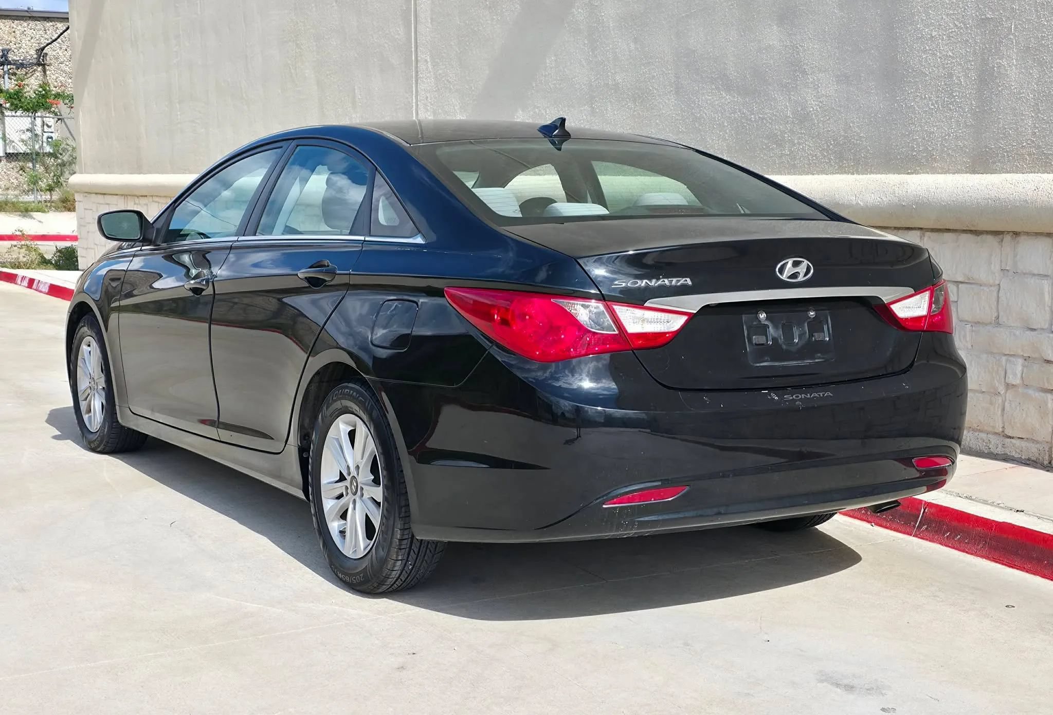 Used 2013 Hyundai Sonata GLS w/ Popular Equipment Pkg FWD image 4