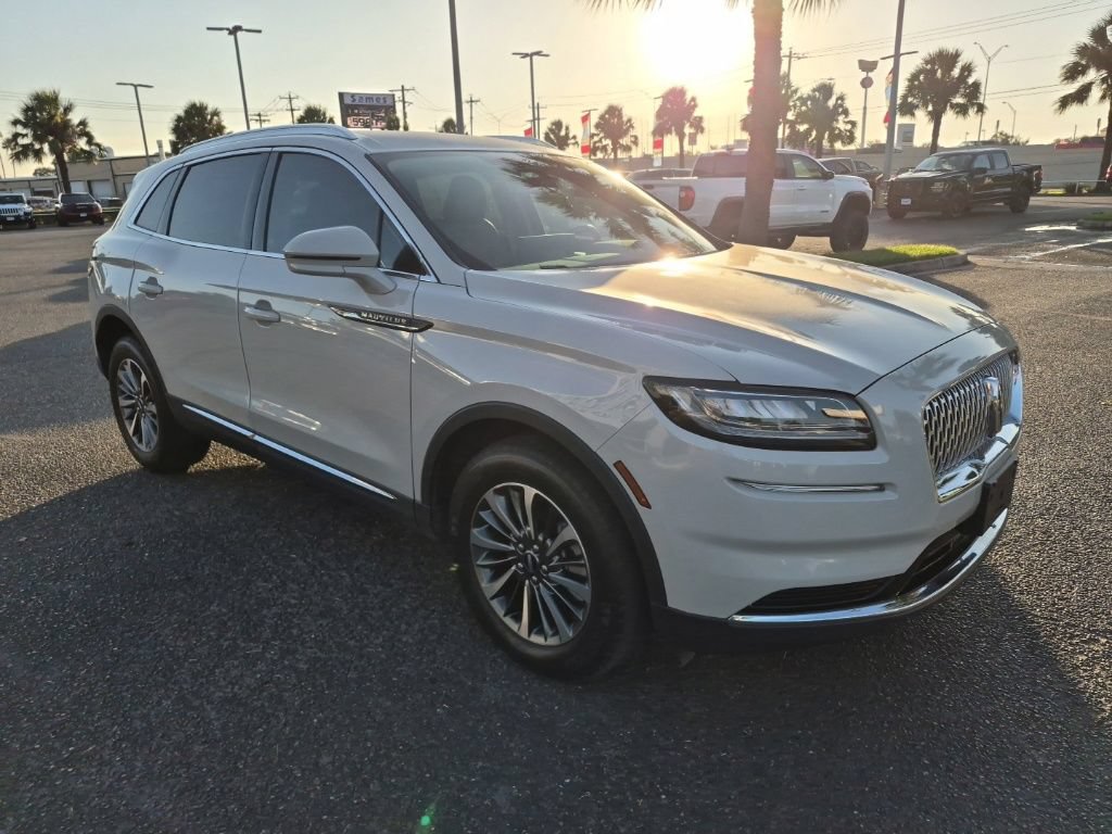 Used 2023 Lincoln Nautilus AWD w/ Premium Package image 7