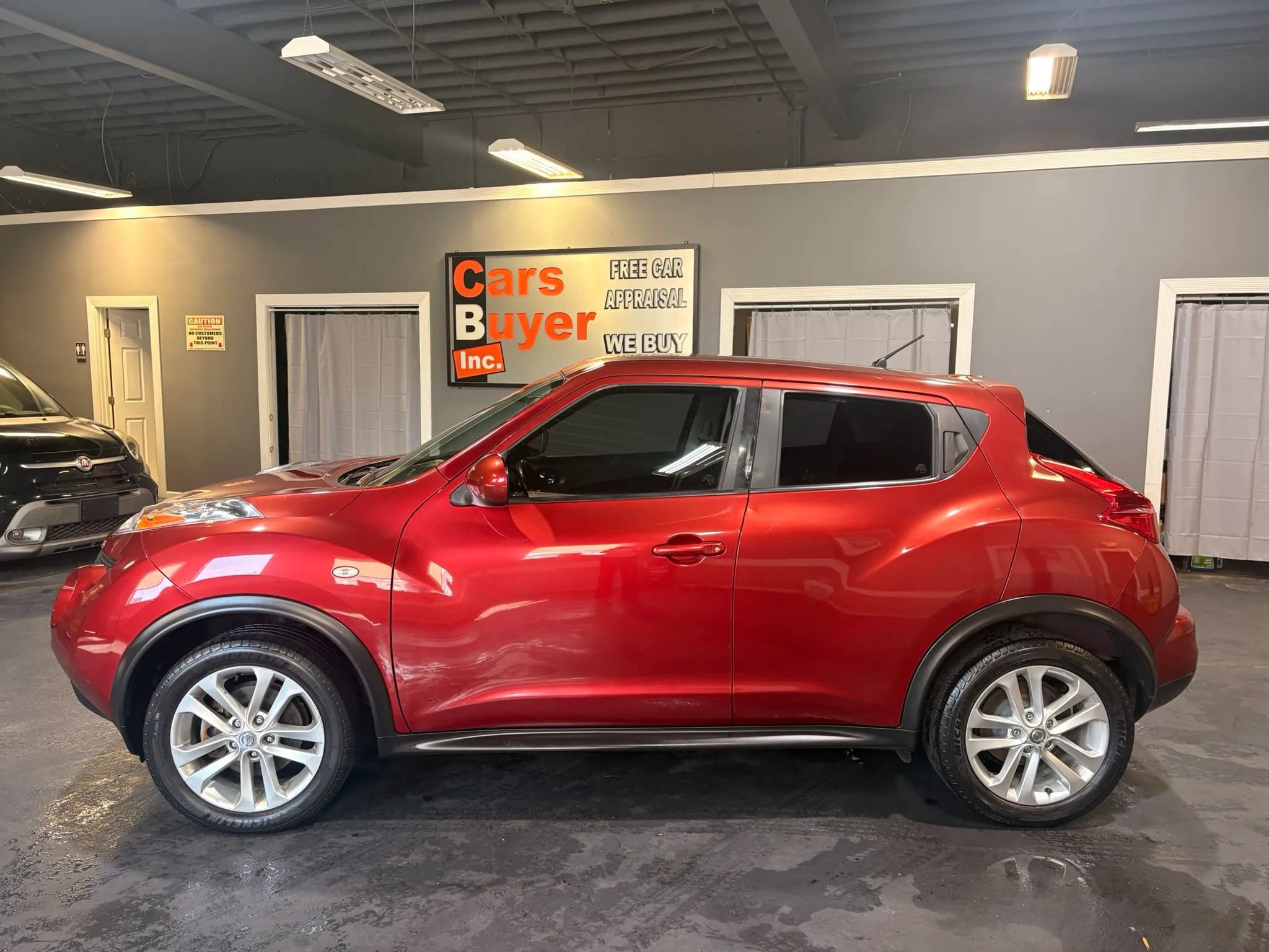 Used 2012 Nissan Juke S AWD/4WD image 3
