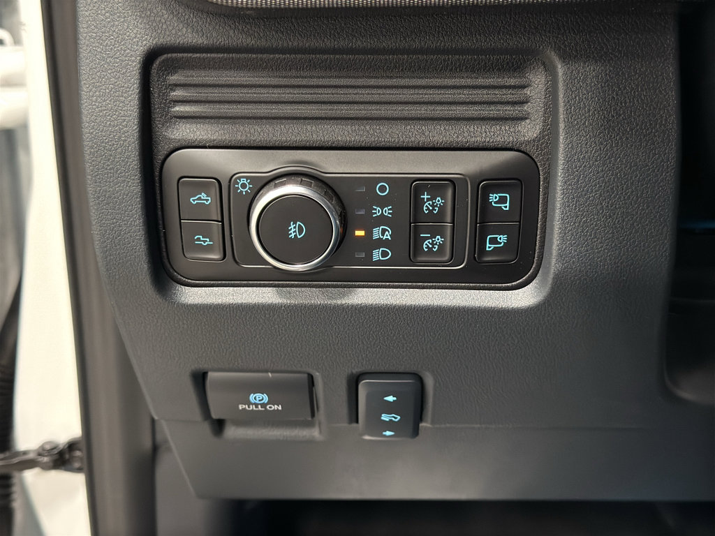 New 2026 Ford F250 Platinum w/ Tremor Off-Road Package image 11