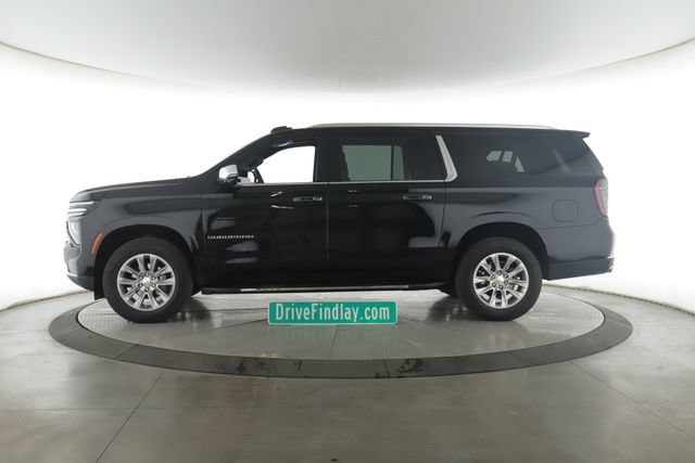Used 2026 Chevrolet Suburban Premier w/ Sun And Tow Package AWD/4WD image 9